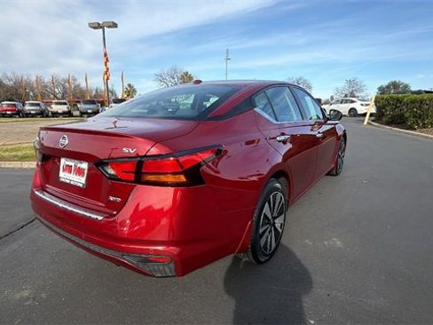Used 2022 Nissan Altima 2.5 SV image 4