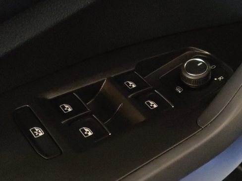 Used 2024 Volkswagen Jetta Sport image 27