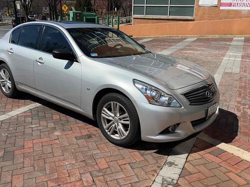 Used 2015 INFINITI Q40 AWD w/ Navigation Package image 1