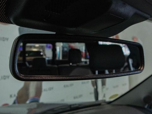 Used 2022 Ford F150 Lariat AWD/4WD image 12