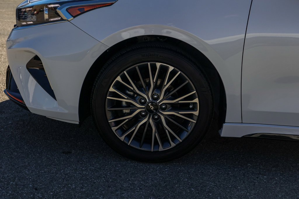 Used 2023 Kia Forte GT-Line w/ GT-Line Premium Package FWD image 12