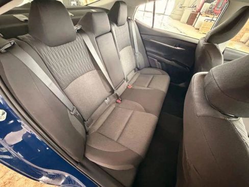Used 2025 Toyota Camry SE FWD image 15