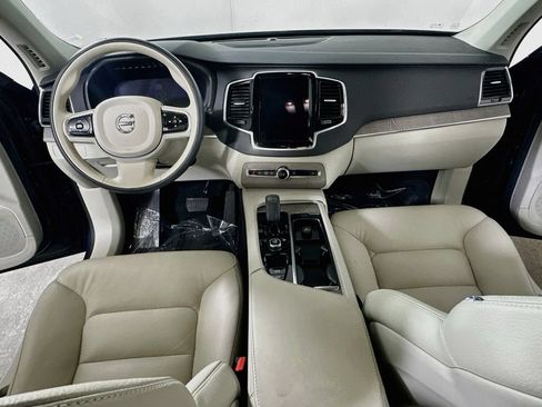 Used 2024 Volvo XC90 B6 Plus AWD/4WD image 16