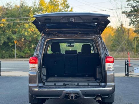 Used 2011 Toyota 4Runner SR5 image 7
