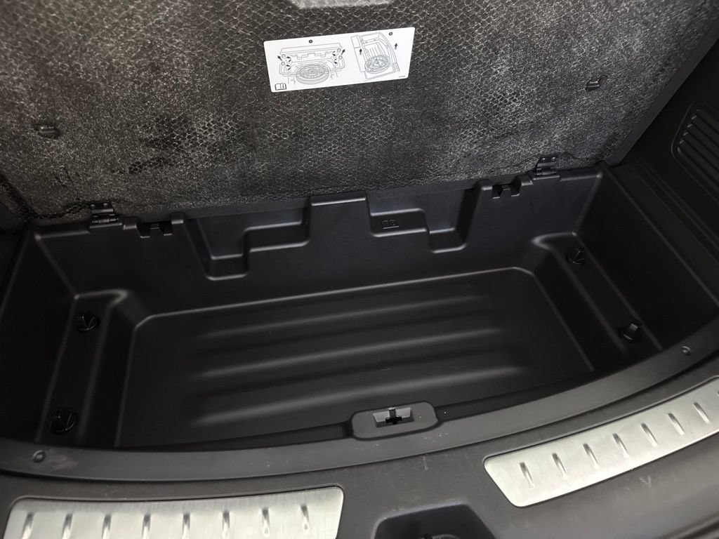 Used 2024 Buick Enclave Essence w/ Sport Touring Edition FWD image 7