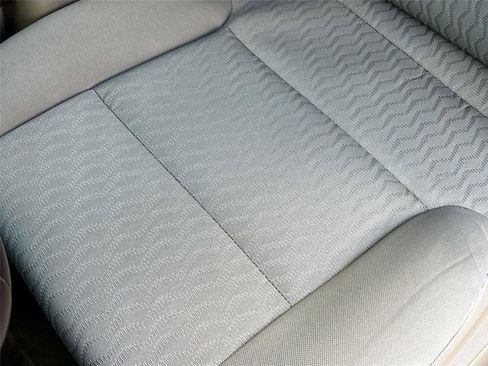 Used 2016 Chevrolet Suburban LS image 18