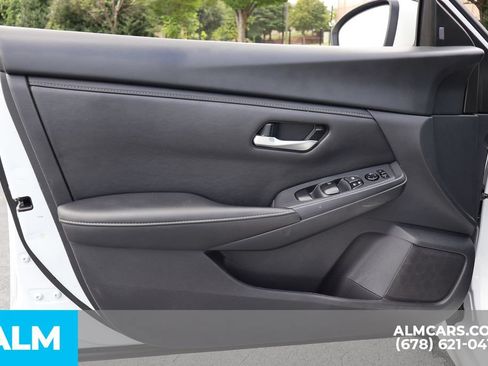 Used 2024 Nissan Sentra SV FWD image 15