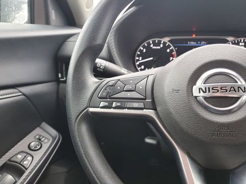 Used 2023 Nissan Sentra SV image 19