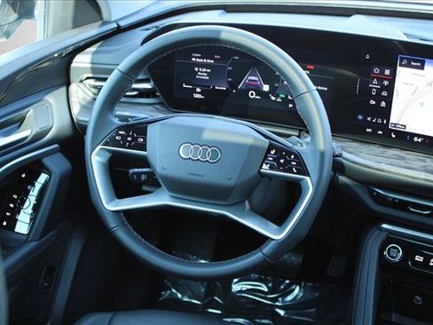 Certified 2025 Audi Q5 Premium w/ Convenience Package AWD/4WD image 26