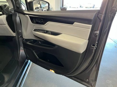 Used 2024 Honda Odyssey Touring image 12