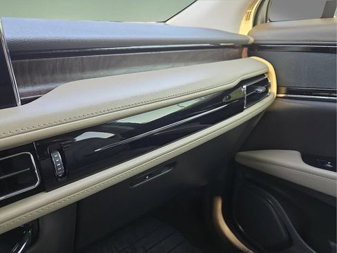 Used 2022 Lincoln Nautilus Reserve FWD image 21