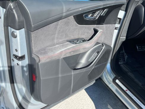 Used 2025 Audi RS Q8 performance image 10