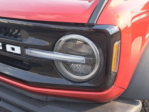 Used 2023 Ford Bronco Outer Banks w/ Sasquatch Package AWD/4WD image 28