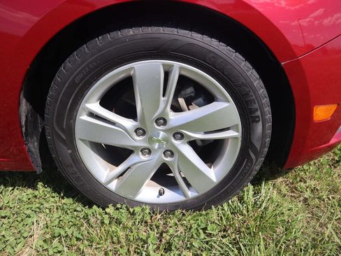 Used 2014 Chevrolet Cruze Diesel w/ Enhanced Safety Package image 26