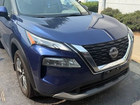 Certified 2023 Nissan Rogue SV AWD/4WD image 3
