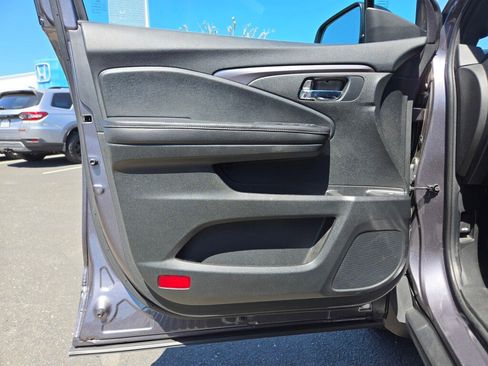 Certified 2021 Honda Passport Sport image 13