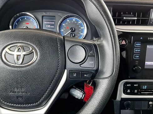 Used 2017 Toyota Corolla LE FWD image 11
