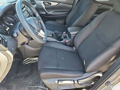 Used 2022 Nissan Rogue Sport S image 16