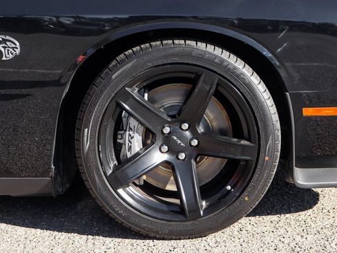 Used 2021 Dodge Challenger SRT Hellcat w/ Plus Package image 40