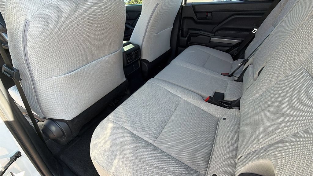Used 2025 Toyota 4Runner SR5 AWD/4WD image 24