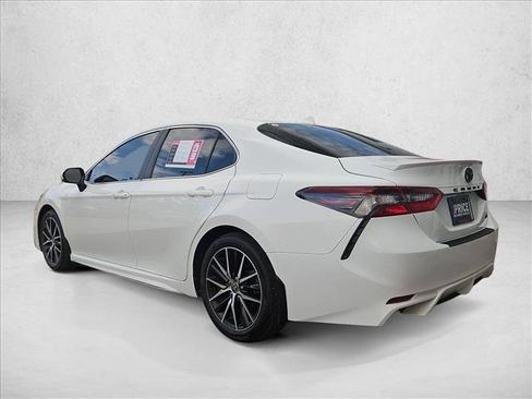 Used 2023 Toyota Camry SE w/ Audio Upgrade Package FWD image 8