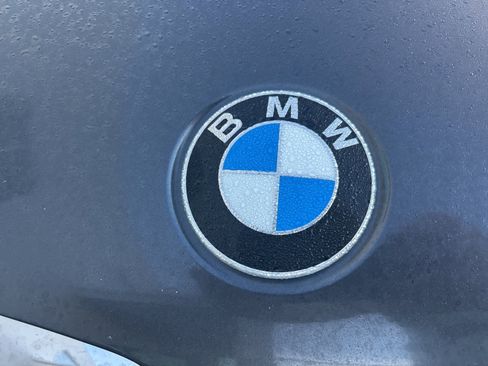 Used 2019 BMW 530e image 11