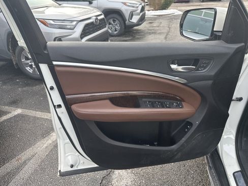 Used 2017 Acura MDX SH-AWD w/ Technology Package image 11