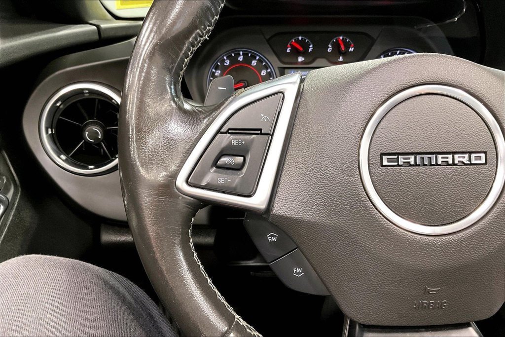 Used 2019 Chevrolet Camaro LT RWD image 11