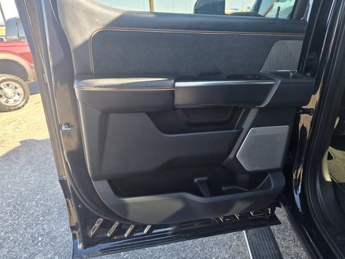 Used 2024 Ford F250 Platinum w/ FX4 Off-Road Package image 12