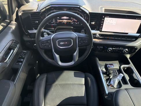Used 2026 GMC Sierra 1500 SLT RWD image 28