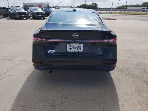 New 2026 Nissan Sentra SR w/ Floor Mat Package FWD image 7