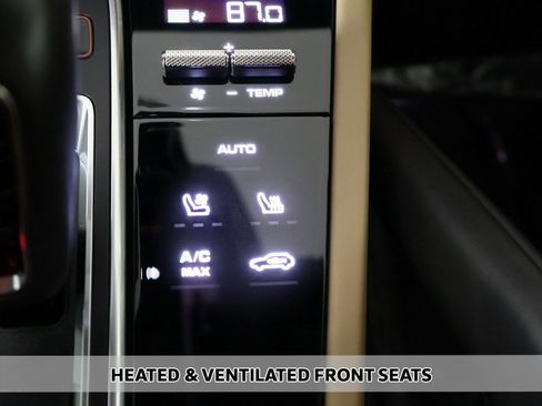 Used 2022 Porsche Cayenne GTS image 9