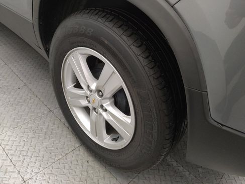 Used 2019 Chevrolet Trax LT w/ LT Convenience Package image 31