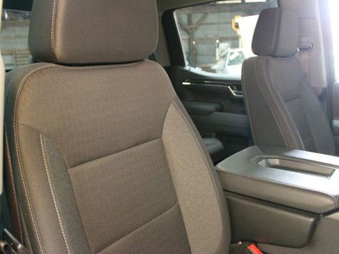 Used 2023 Chevrolet Silverado 1500 LT image 11