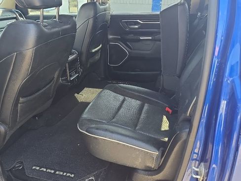 Used 2019 RAM 1500 Laramie AWD/4WD image 7