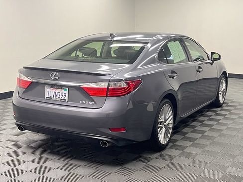 Used 2015 Lexus ES 350 w/ Luxury Package FWD image 5