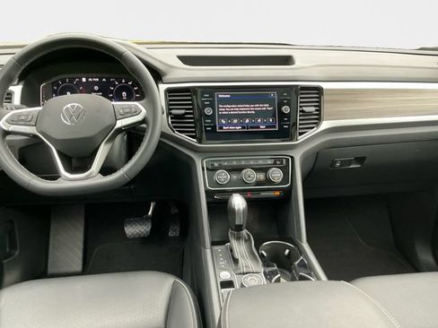 Used 2023 Volkswagen Atlas SEL AWD/4WD image 11