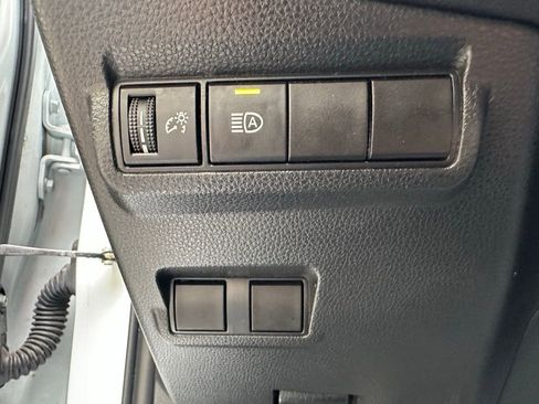 Used 2022 Toyota Corolla Cross LE FWD image 25
