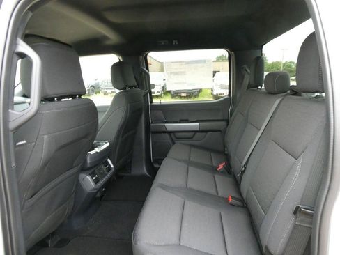New 2026 Ford F150 XLT w/ XLT Black Appearance Package AWD/4WD image 15