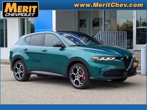 Used 2024 Alfa Romeo Tonale Veloce AWD/4WD image 1