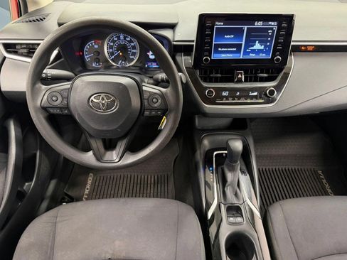 Used 2020 Toyota Corolla LE FWD image 26
