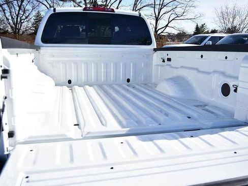 New 2026 Nissan Frontier S image 7