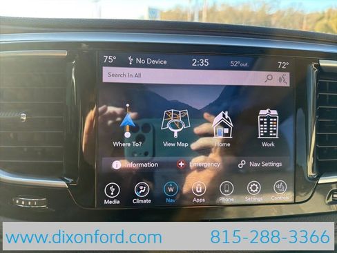 Used 2020 Chrysler Pacifica Limited image 10