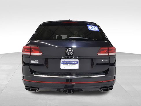 Used 2023 Volkswagen Atlas SEL R-Line AWD/4WD image 3