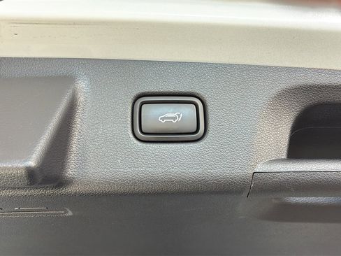 Used 2024 Hyundai Palisade SEL image 30