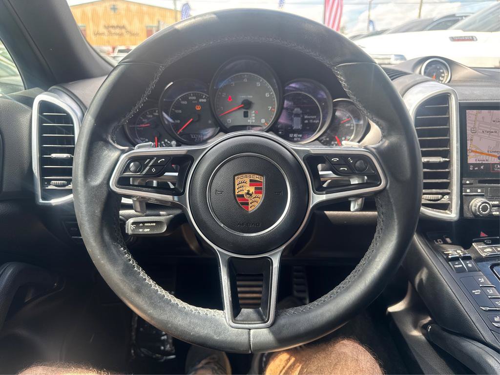 Used 2017 Porsche Cayenne S AWD/4WD image 18