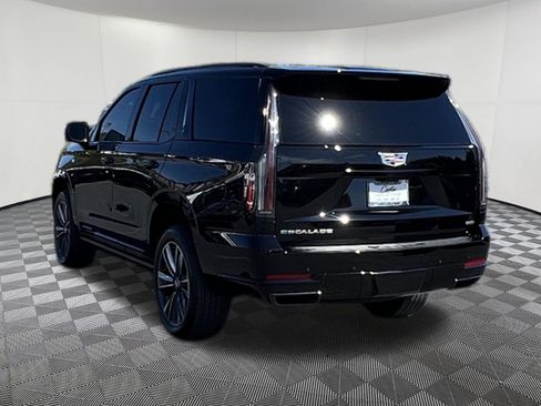 Used 2026 Cadillac Escalade Sport AWD/4WD image 4