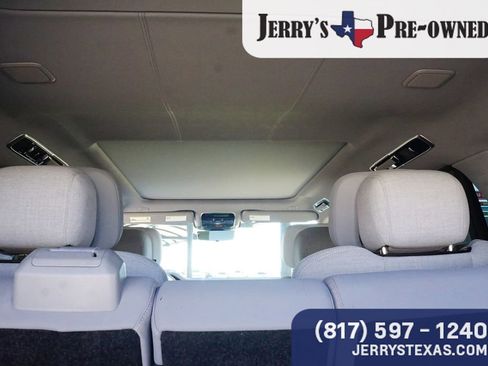 Used 2024 Land Rover Range Rover SV image 22