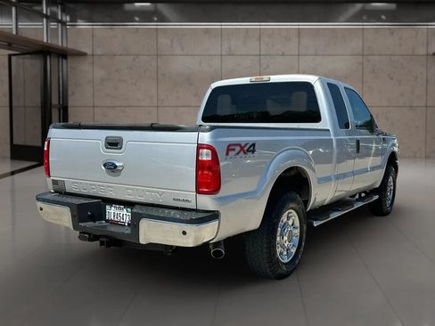 Used 2015 Ford F250 XLT w/ XLT Premium Package AWD/4WD image 7