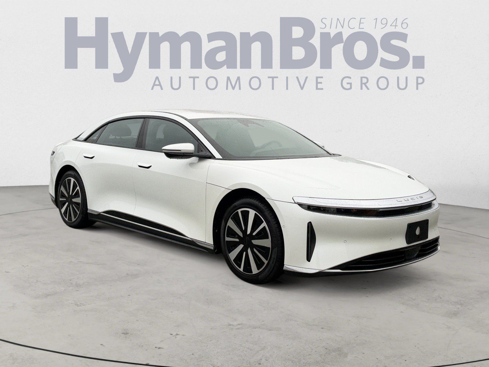 Used 2024 Lucid Air Pure RWD image 1